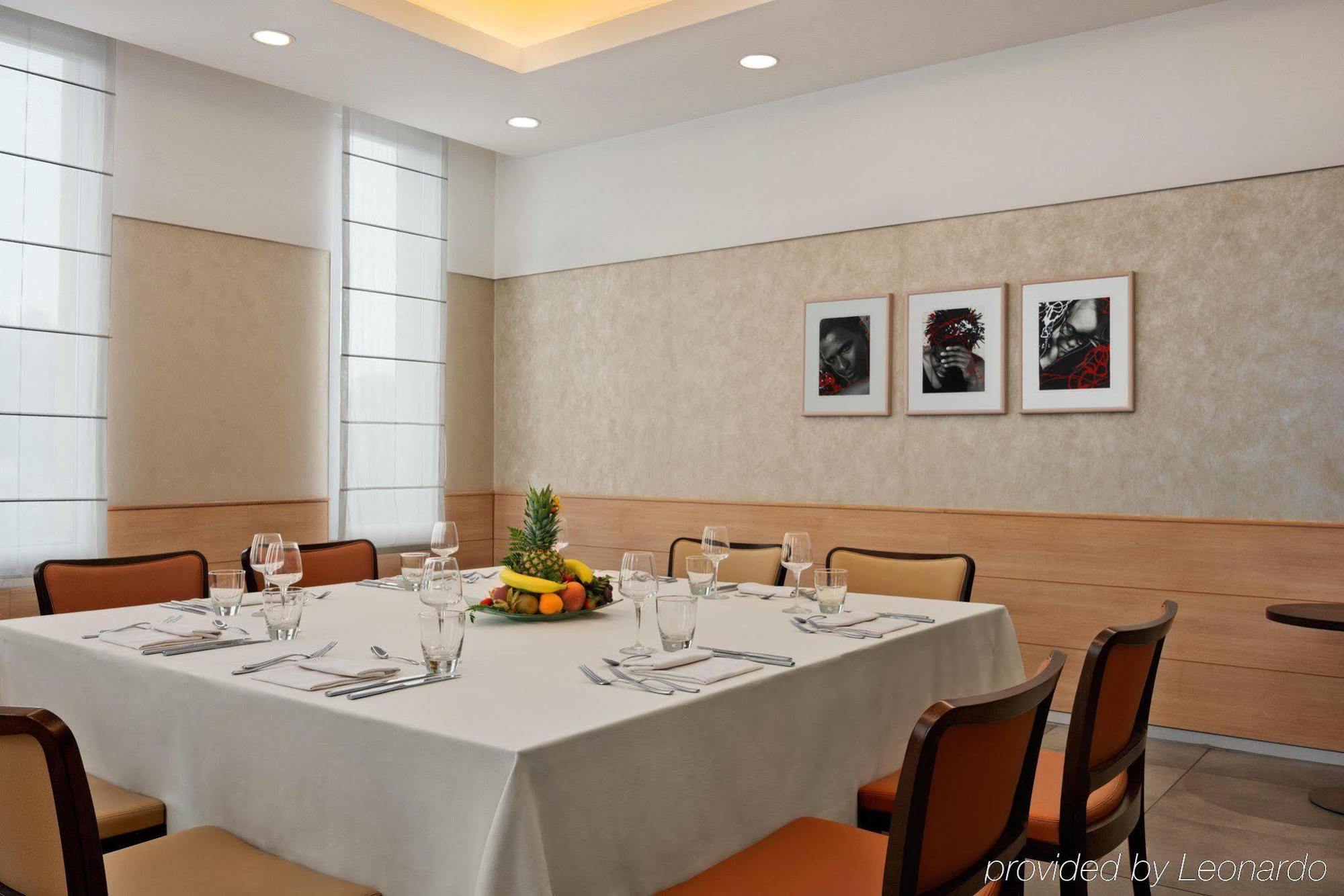 Hilton Garden Rome Airport 4*