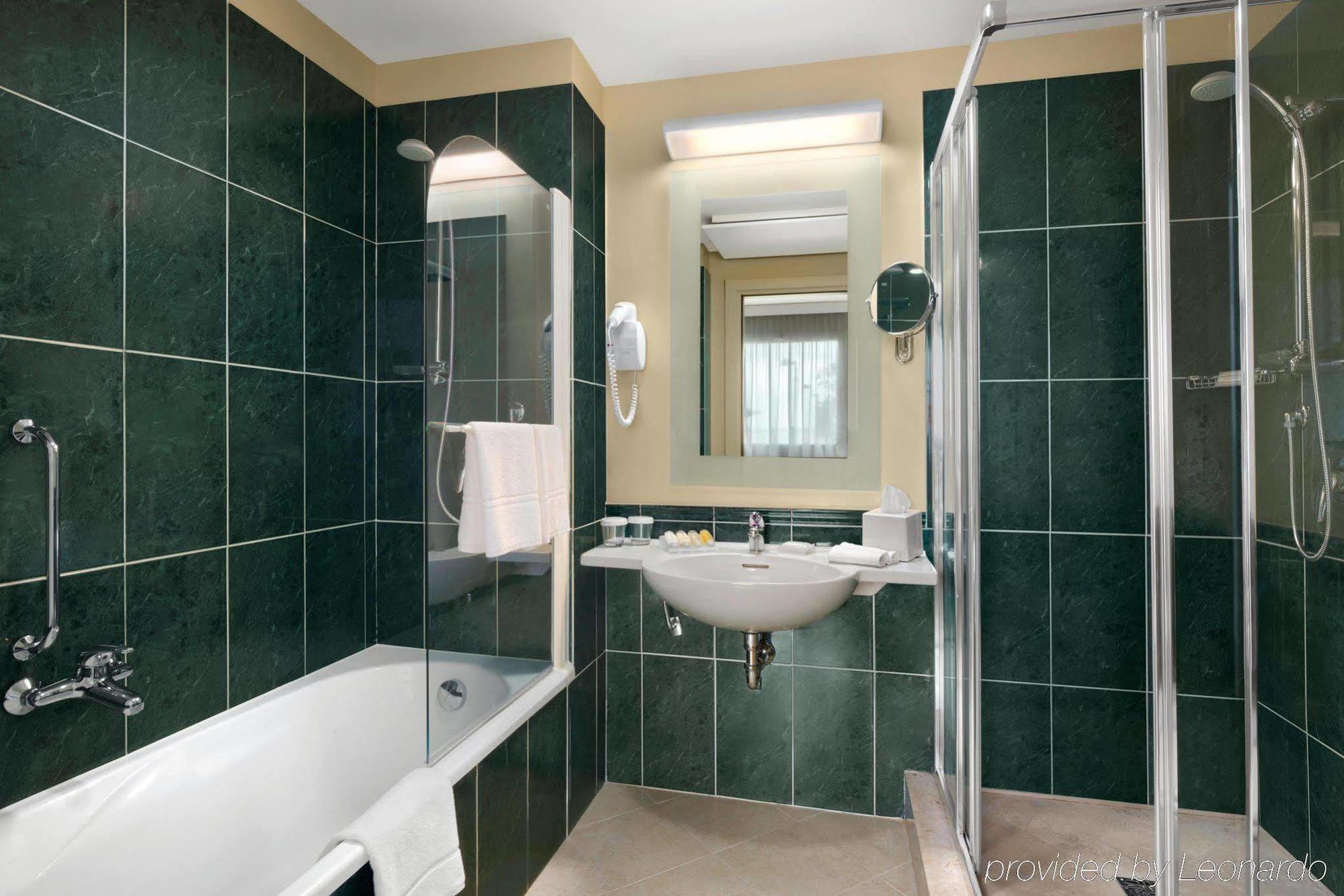 Hilton Garden Rome Airport Hotel